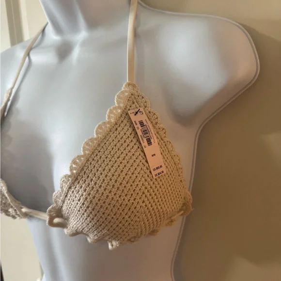 Elegant Cream Crochet Bikini Top - Picture 3 of 8